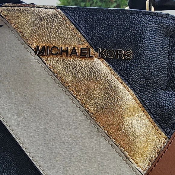 Sold - Picture 5 of 6